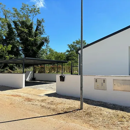 Villa Nostra