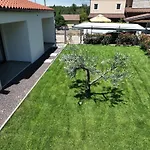 Villa Nostra