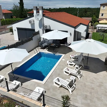 Nostra Vila