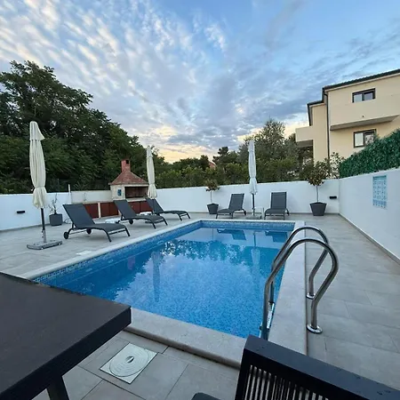 Nostra Villa *