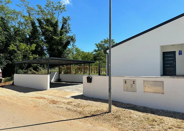 Villa Nostra