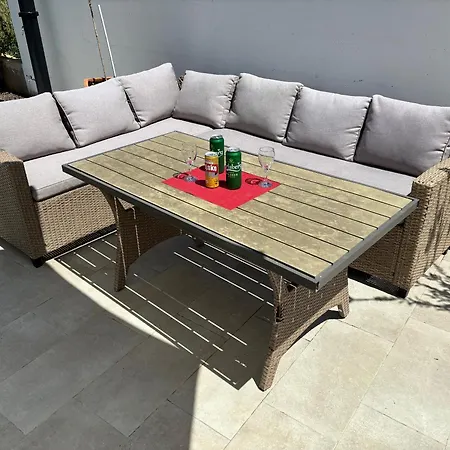 Nostra ヴィラ ウマグ